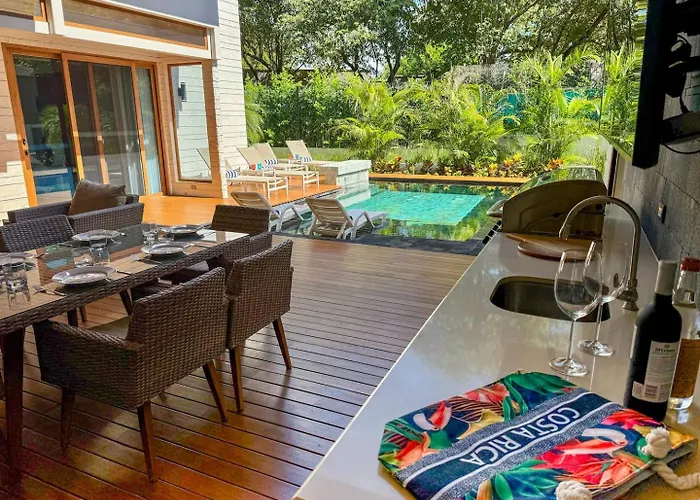 Private Pool With Direct Access To 2 Beaches! * Tamarindo