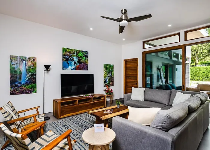 Private Pool With Direct Access To 2 Beaches! Apartamento Tamarindo