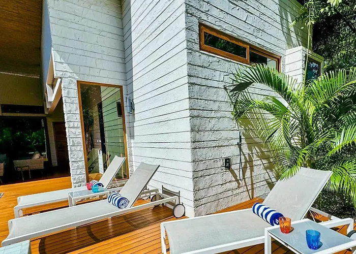 Private Pool With Direct Access To 2 Beaches! Apartamento Tamarindo